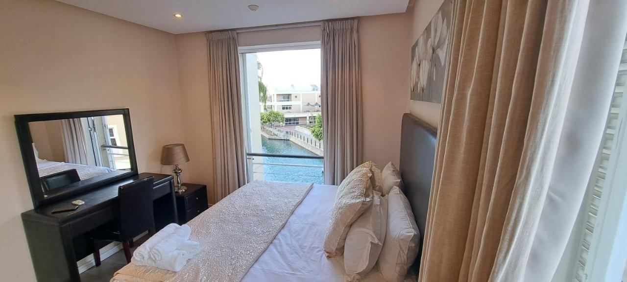 V&A Waterfront Marina Family Apartment 201 Altmore Kapstaden Exteriör bild