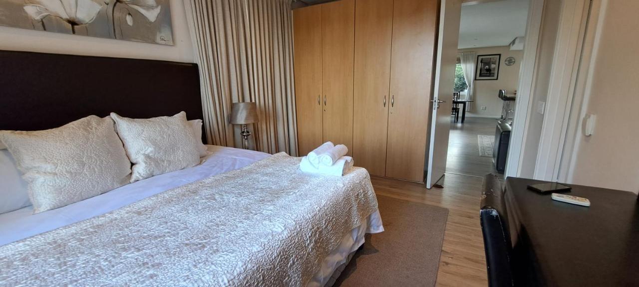 V&A Waterfront Marina Family Apartment 201 Altmore Kapstaden Exteriör bild